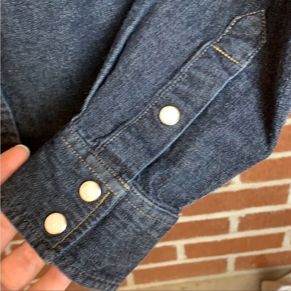 Ladies Carhartt Pearl Snap Shirt - Picture 8 of 9